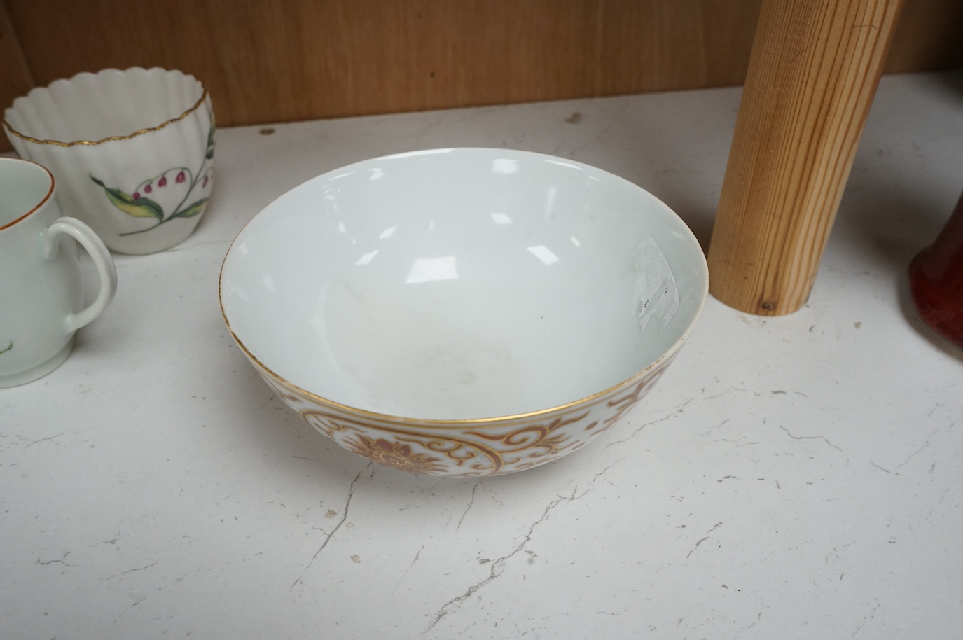 A Chinese rouge de fer enamelled bowl, 13.5cm diameter.